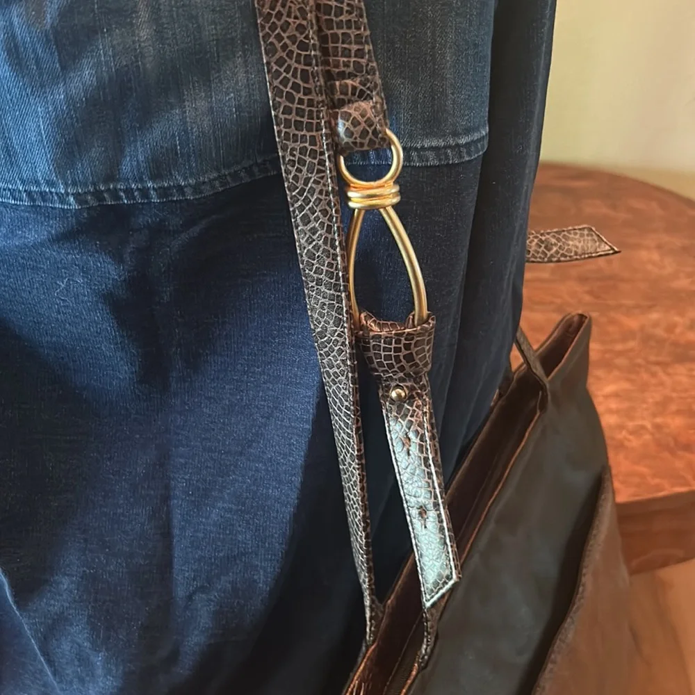 Susan Gail Black/Metallic Leather and Multi Textured Vintage Leather Bag - Picture 5 of 14